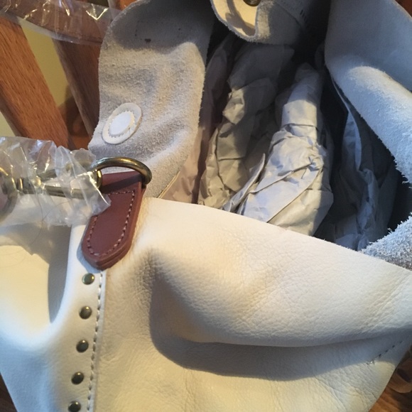 NWT Linea Pelle Cream Leather Tote W Stud Detail & Crossbody - Picture 9 of 15